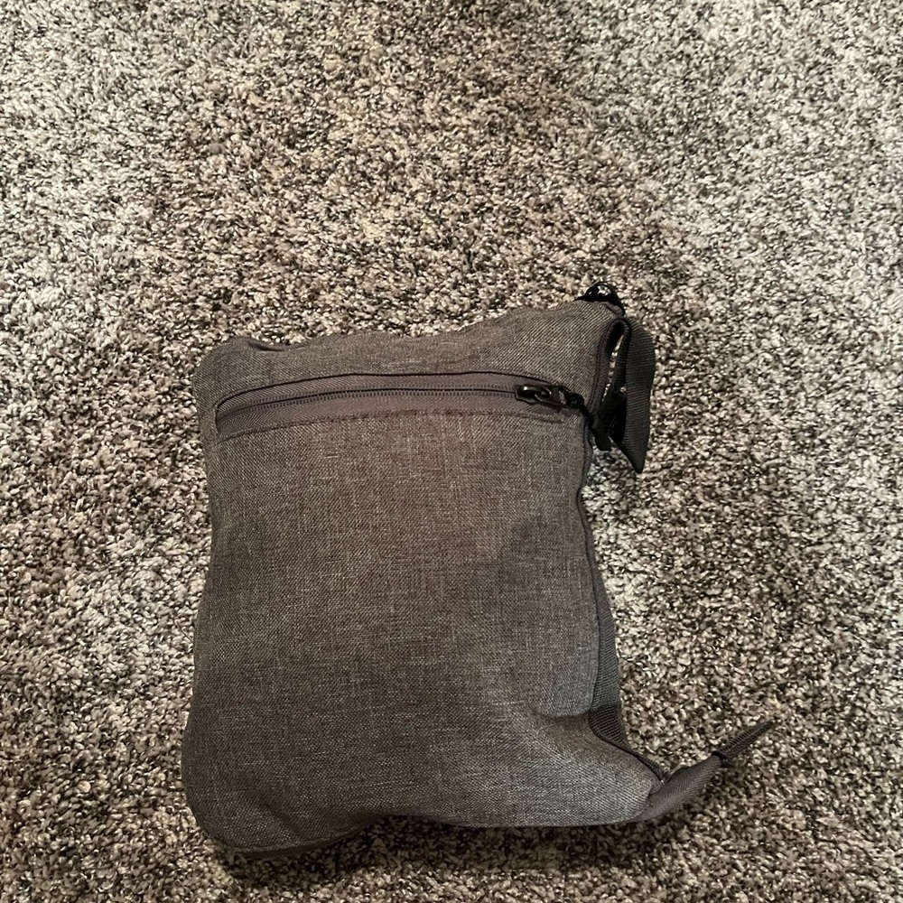 NWOT XL foldable duffel bag
